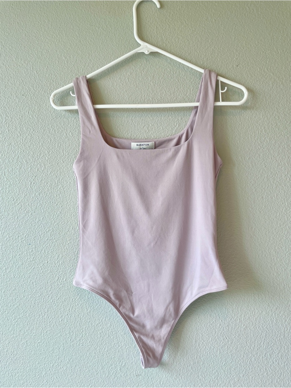 Babaton contour Soft Lavender Square neck Bodysuit size S